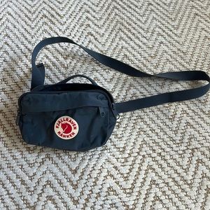 Fjallraven Kanken Hip Pack - graphite